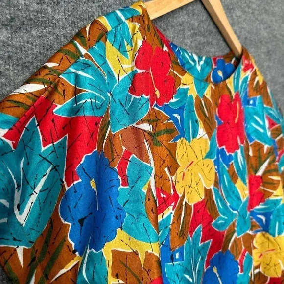Vintage Tropical Top Womens Medium Floral Colorful Hawaii Casual Festival Shirt - Picture 4 of 13